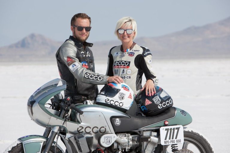 Puncher CR – Xe đua Ural nắm giữ kỷ lục trên đồng muối