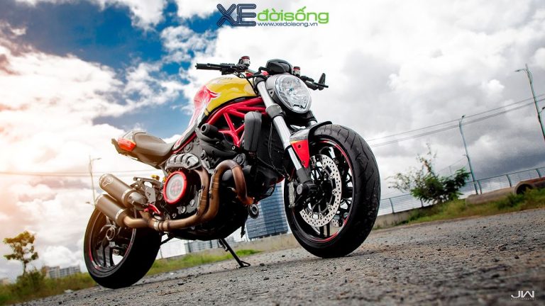 Ngắm Ducati Monster 821 phong cách Red-Bull của biker Bình Dương