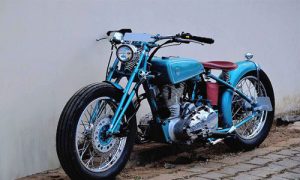 Royal Enfield Classic lột xác thành bobber cổ điển lôi cuốn