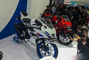 Giá bán xe Suzuki GSX-R150 ABS hiện tại bao nhiêu và thông số kỹ thuật xe