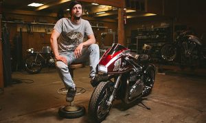 Chiêm ngưỡng bản độ Triumph Thruxton 900 phong cách máy bay từ biker Nga