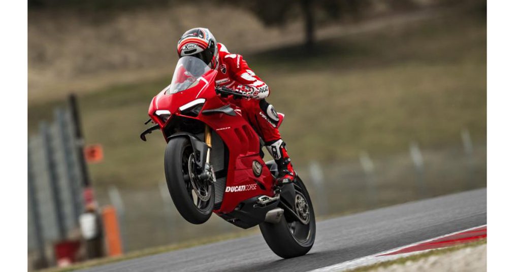 Điểm danh top 10 sportbike đáng mua trong năm 2019 (P1)