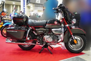 Điều gì xảy ra khi “salon bay” Harley-Davidson Ultra Glide thu nhỏ chỉ bằng Honda Monkey?