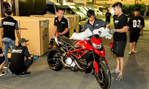 “Đập thùng” Ducati Hypermotard 460 triệu