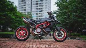 Ngắm Ducati Hypermotard 950 độ cực đẹp của biker Hà thành