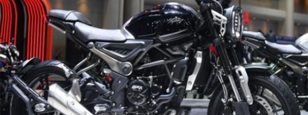 Cận cảnh GPX Mad 300 giá 70,7 triệu đồng khiến Honda CB300R toát mồ hôi