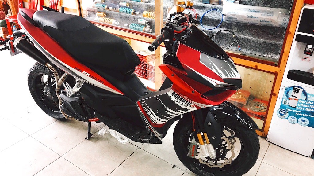 Ngắm Yamaha Nouvo độ phong cách Ducati Panigale ảnh 2