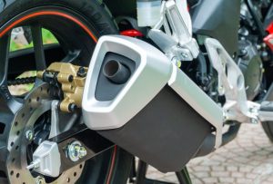 Ống xả Honda Winner X “làm loạn”, vấn đề do đâu?