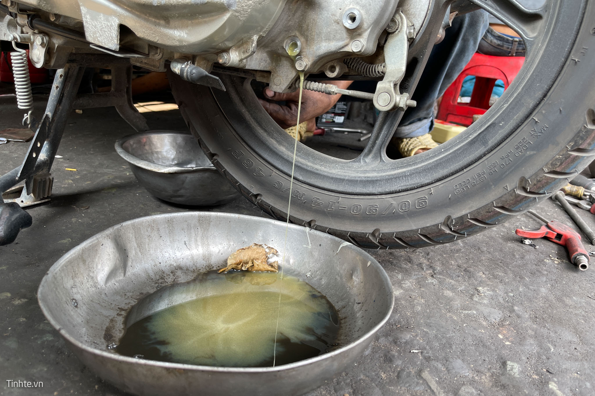 nhớt láp cũ màu đen nhớt láp cũ màu đen