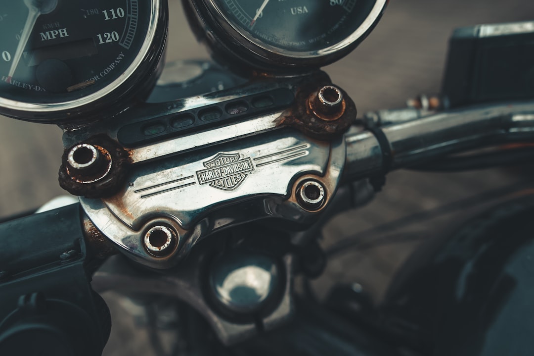 Nên mua xe máy mới hay cũ: câu trả lời cho mọi biker