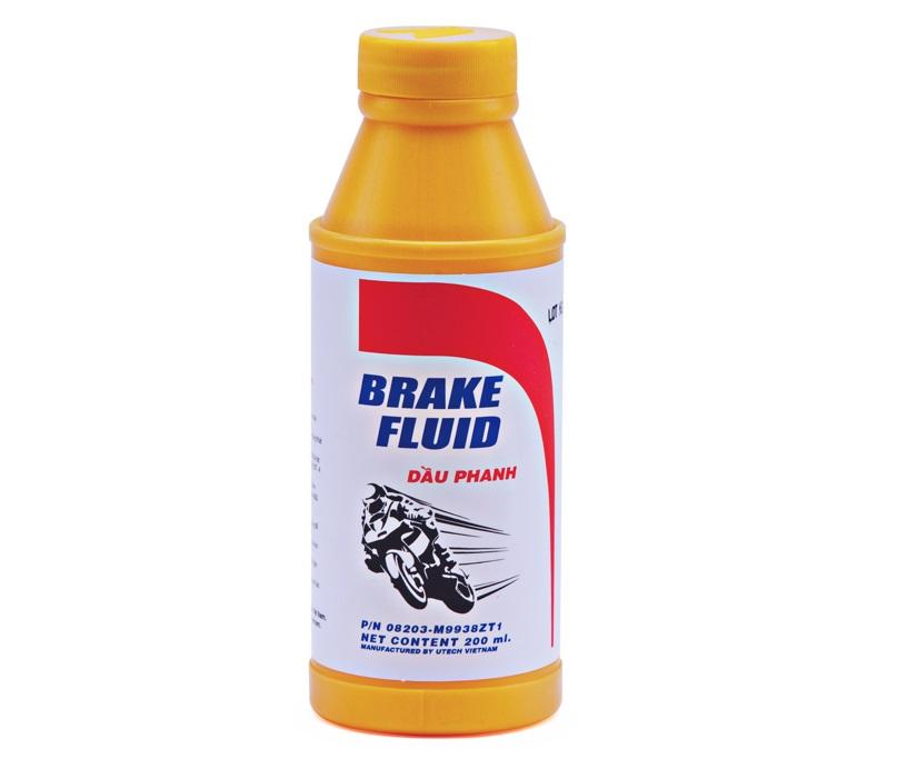 Dầu phanh DOT 3 và DOT 4: Chọn loại nào cho xế cưng?