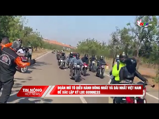 đoàn moto diễu hành