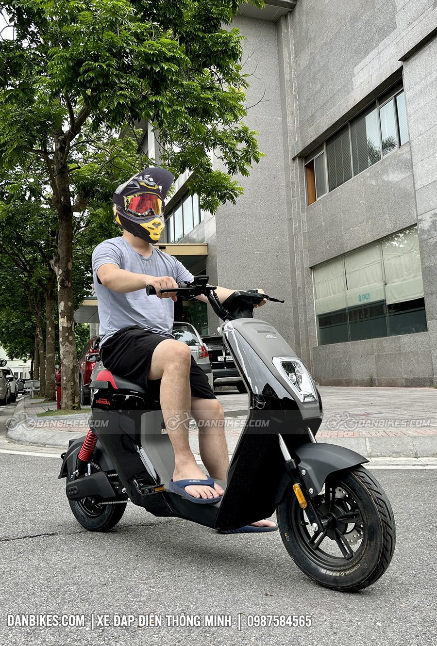 màn hình LCD của Honda U-Be màn hình LCD của Honda U-Be