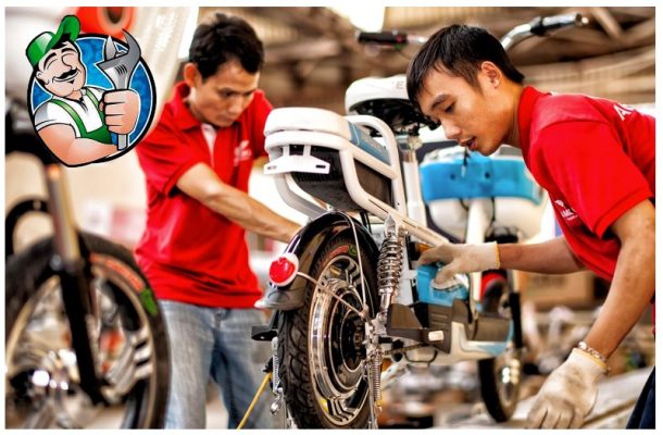 thợ sửa xe điện chuyên nghiệp