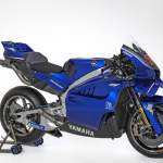 Yamaha YZR-M1 V4: Chấm dứt kỷ nguyên Inline-4