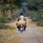 Video hài hước biker: Cười thả ga sau tay lái!