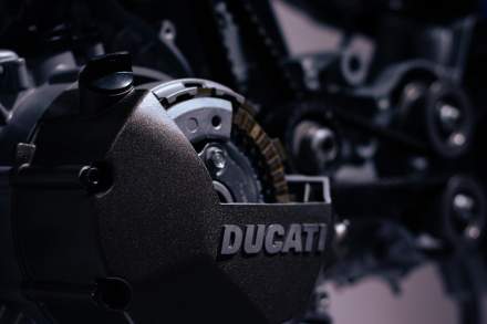 Ducati Làm Xe Đạp: Từ Đua Xe Đến Đạp Xe, Chuyện Gì Đang Xảy Ra?