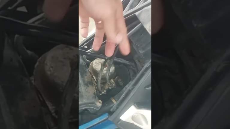 Giá Yamaha YZF-R15 cuối 2025: Cơ hội sở hữu?