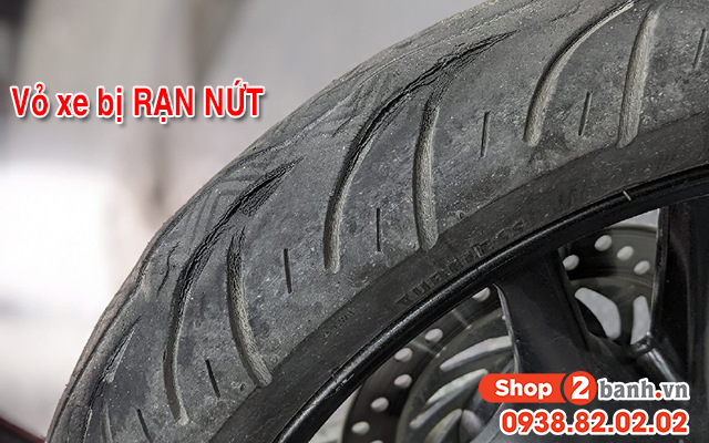 vỏ xe máy bị nứt