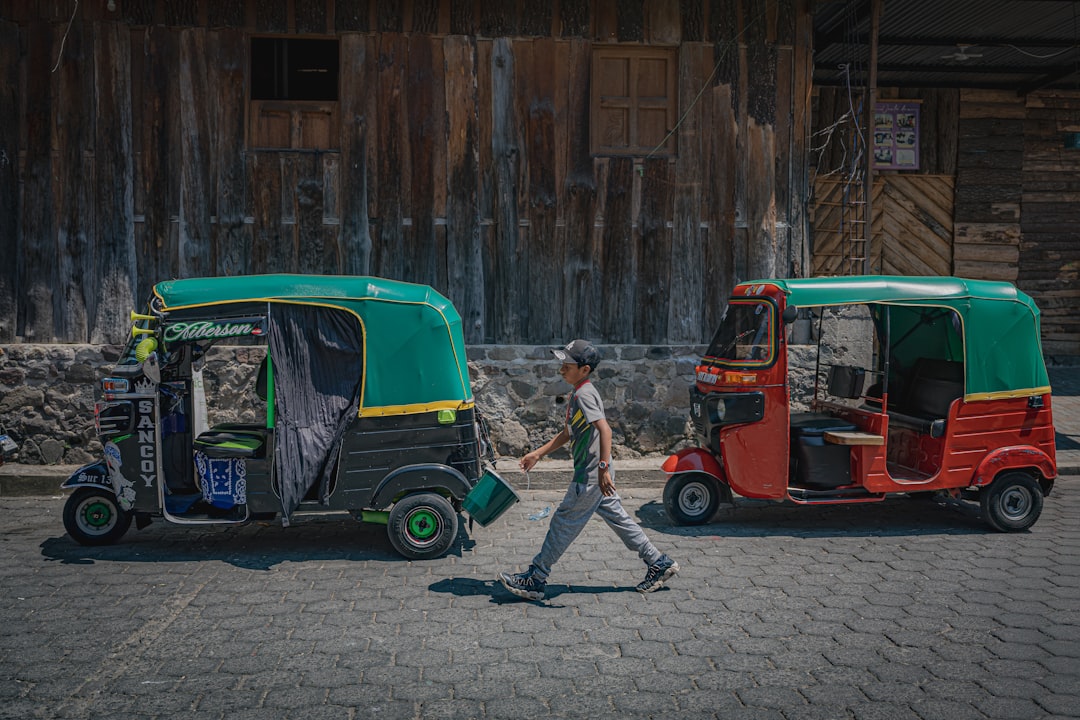 Xe Máy Điện Cho Shipper: Bài Toán Kinh Tế Mới Trên Đường Phố Việt
