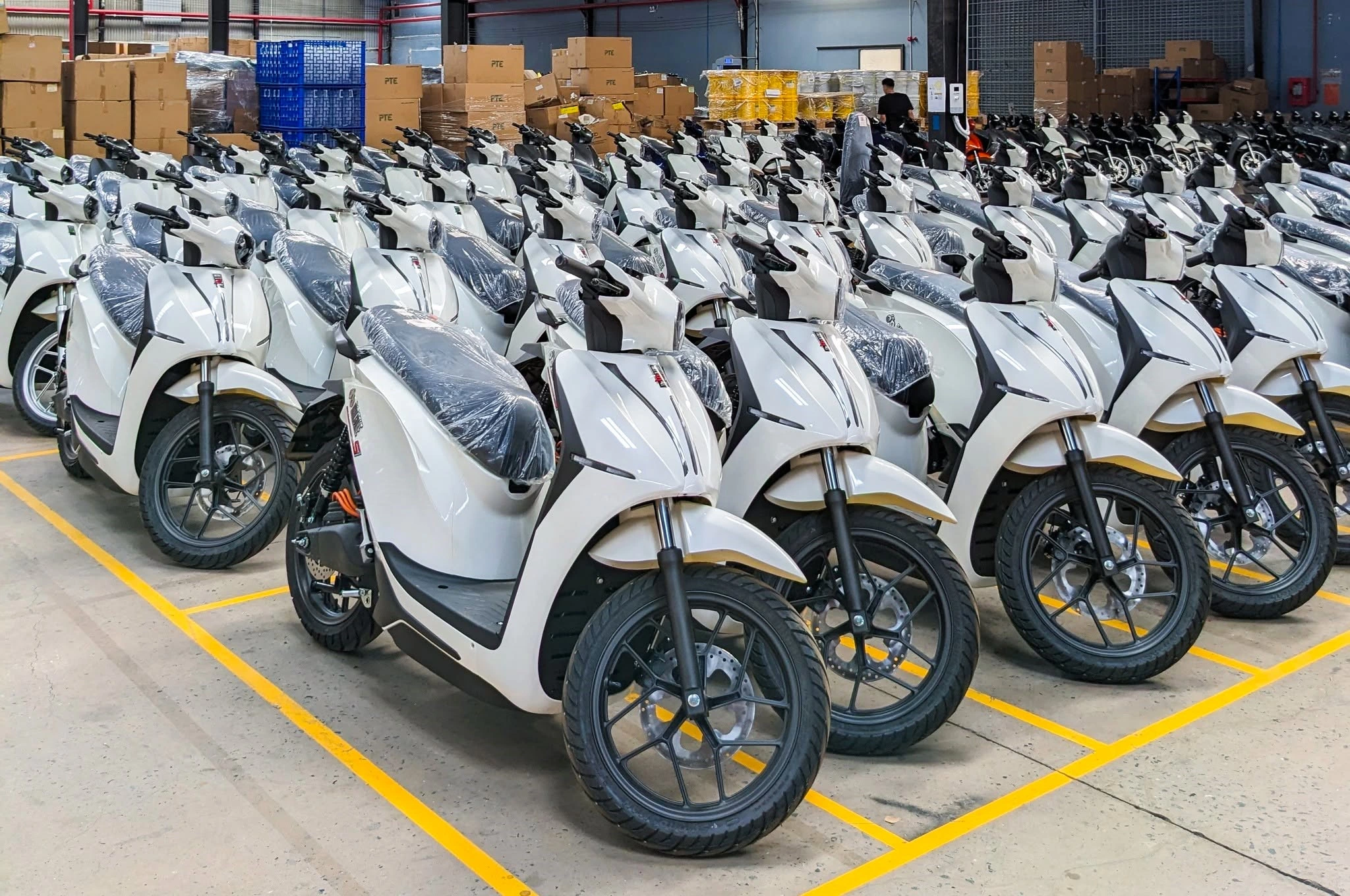 xe máy điện di chuyển đường dài xe máy điện di chuyển đường dài