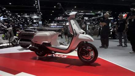 Lambretta J200 ra mắt: Huyền thoại Ý trở lại đầy kiêu hãnh