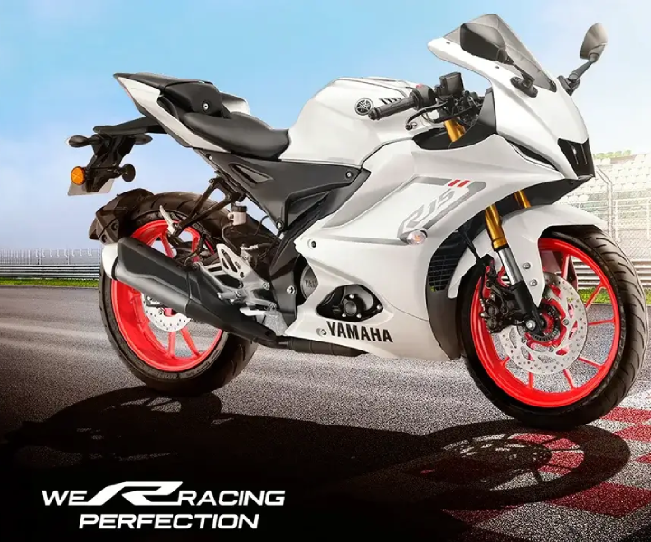 Yamaha R15 V4 sportbike Yamaha R15 V4 sportbike