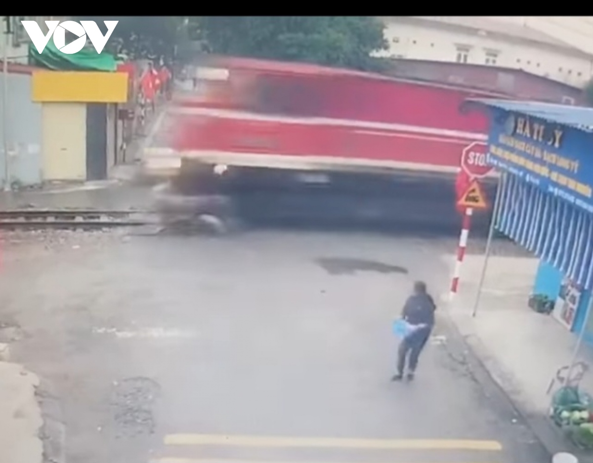 Clip va chạm xe máy Clip va chạm xe máy