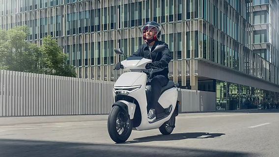 Honda EM1 e: Xe Máy Điện Mới Có Gì Hấp Dẫn?