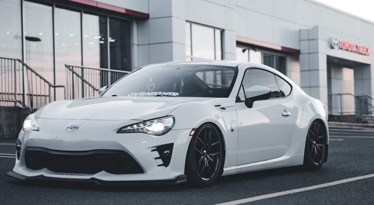 Người mua xe ô tô cân nhắc