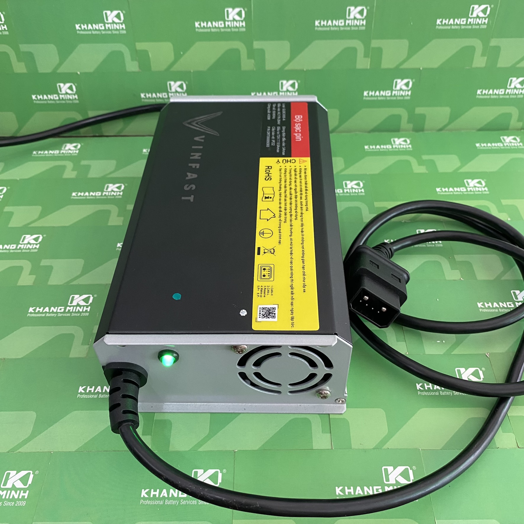 Sạc xe máy điện